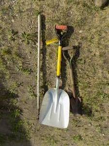 lot 161 image: Aluminum Shovel, Spade, Hoe