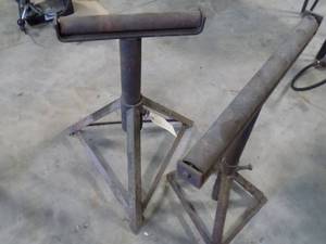 lot 230 image: Adjustable roller stands