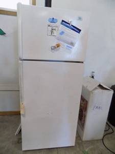 lot 258 image: Roper whirlpool Refrigerator