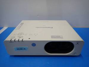 Panasonic&nbspPT-FW430 Projector  1280 x 800 resolution  3500 ANSI Lumens  Minor scuffs on plastic  includes power cable