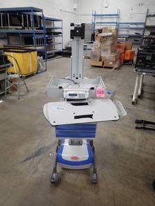 Rubbermaid&nbsp9M38XPD3511 Medical Cart