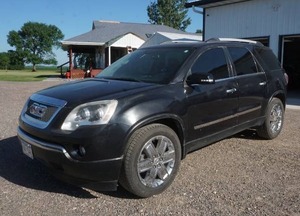 lot 3 image: GMC Acadia