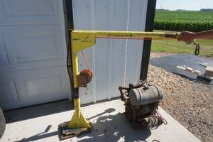 lot 32 image: boom lift