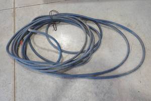 lot 40 image: air hose