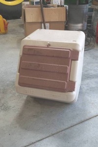 lot 83 image: pet food storage