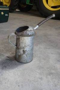 lot 109 image: vintage oil can