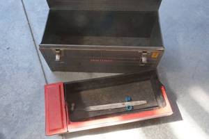 lot 114 image: tool box