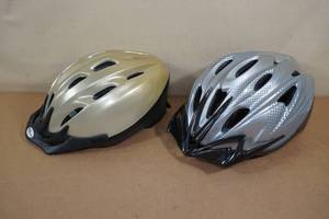 lot 197 image: Adult Bike Helmets