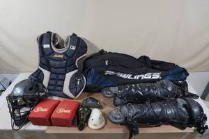 lot 201 image: Baseball Catchers Gear with Rawlings Bag