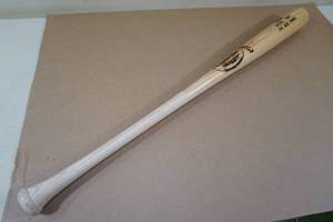 lot 205 image: Louisville Slugger TPX Professional Wood Baseball Bat - C271