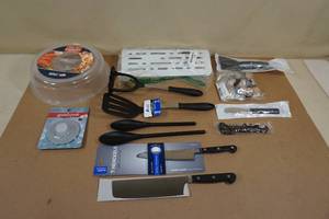 lot 35 image: Assorted Kitchen Utensils