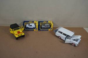 lot 119 image: Assorted Toy Cars - Jeep Renegade, Motor Max PT Cruisers
