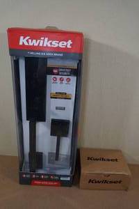lot 121 image: Kwikset Front Door Lockset and Entry Door Handle set