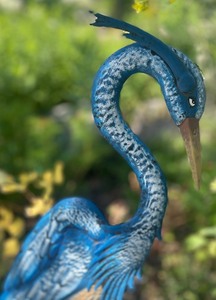 lot 39 image: Beautiful Blue Bird Yard Art