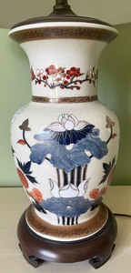 lot 115 image: Asian Inspired Lovely Table Lamp