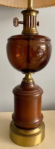 lot 50 image: Vintage Lamp with a Brown Glass Base