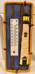lot 98 image: 2 Thermometers