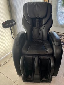 lot 5A image: Panasonic Massage Lounger