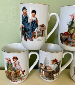 lot 168 image: 7 Norman Rockwell Mugs