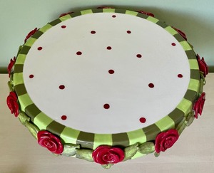lot 169 image: Rose Themed Pedestal Cake Plate