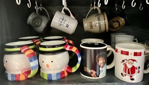 lot 179 image: Mugs Mugs Mugs