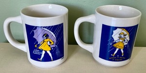 lot 176 image: Mortons Salt Mugs