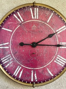 lot 182 image: Classy Timeworks Wall Clock