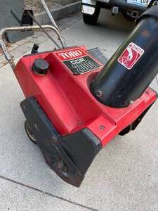 lot 208 image: Toro CCR2000 Snow Blower