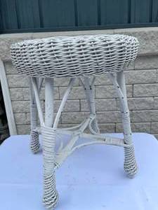 lot 266 image: Vintage Wicker Stool