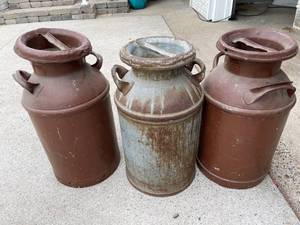 lot 272 image: 3 Vintage Metal Milk Cans