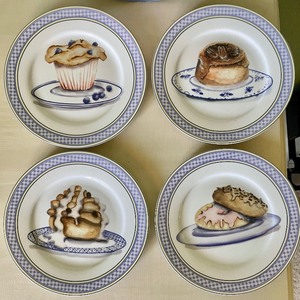 lot 348 image: American Atelier At Home Porcelain Canape Plates