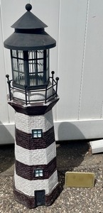 lot 326 image: Yard Decor and More
