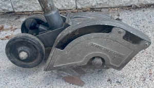 lot 321 image: Craftsman Lawn Edger and Trimmer