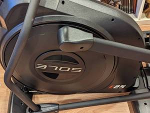 lot 47 image: Sole E25 Elliptical Machine
