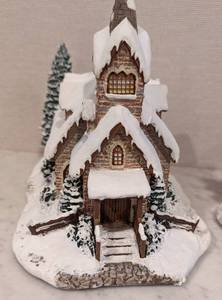 lot 193 image: Two Thomas Kinkades Hawthorn Christmas Villages