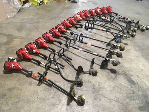 lot 2 image: Mix Lot of Homelite Trimmers - Various Models and Conditions - Review all pictures