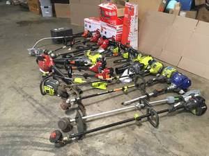 lot 6 image: Mix Lot of Ryobi and Homelite Outdoor Tools Includes Trimmers, Chainsaws, Blowers - Customer Returns - Review all pictures