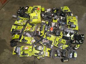 lot 29 image: Mix Lot of Ryobi Batteries - Various Models and Conditions - Review all pictures