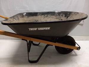 TRUE TEMPER WHEEL BARREL