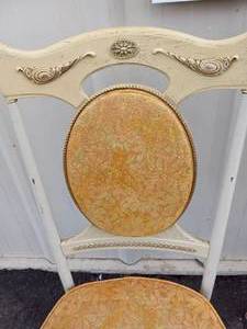 2 VINTAGE CHAIRS