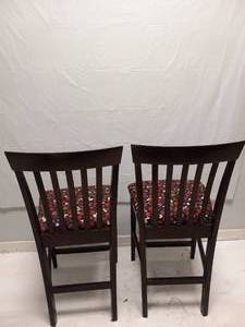 2 CHAIRS WITH FLOWER DESIGN