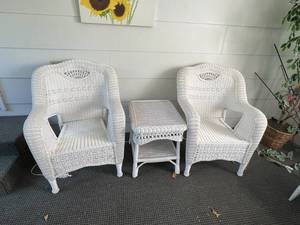 lot 56 image: Wicker Like Patio Furniture