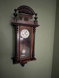 lot 17 image: Antique Wall Clock