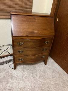 lot 41 image: Vintage Secretary Desk with Drawers