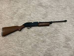 lot 42 image: Crosman 760 BB Gun