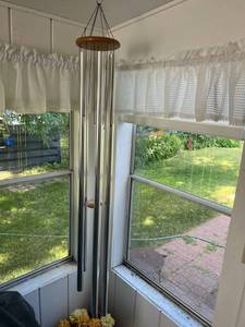 lot 60 image: Large Wind Chime