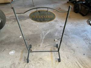 lot 82 image: Outdoor Welcome Sign