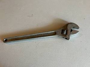 lot 90 image: 15 Crescent Wrench
