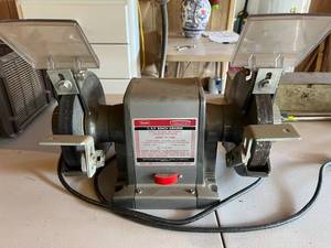 lot 100 image: Bench Grinder