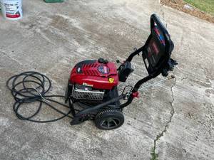 lot 110 image: Craftsman 2700 psi Pressure Washer